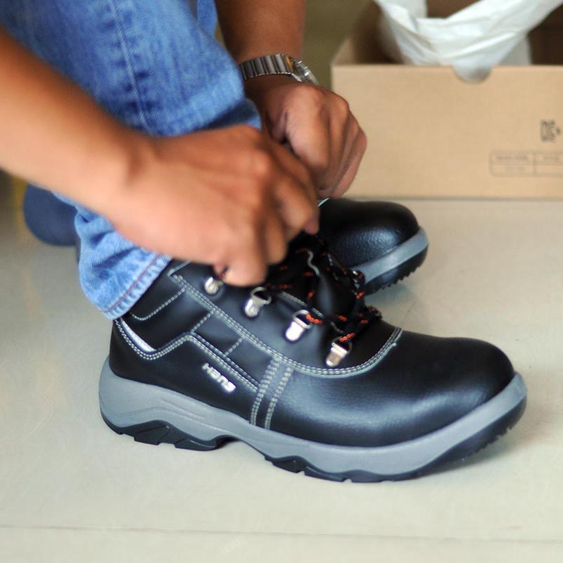 GIÀY BẢO HỘ CAO CẤP HÀN QUỐC HANS HS55 CAO CỔ